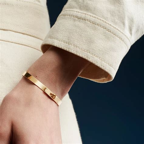 kelly bangle hermes|hermes h bracelets.